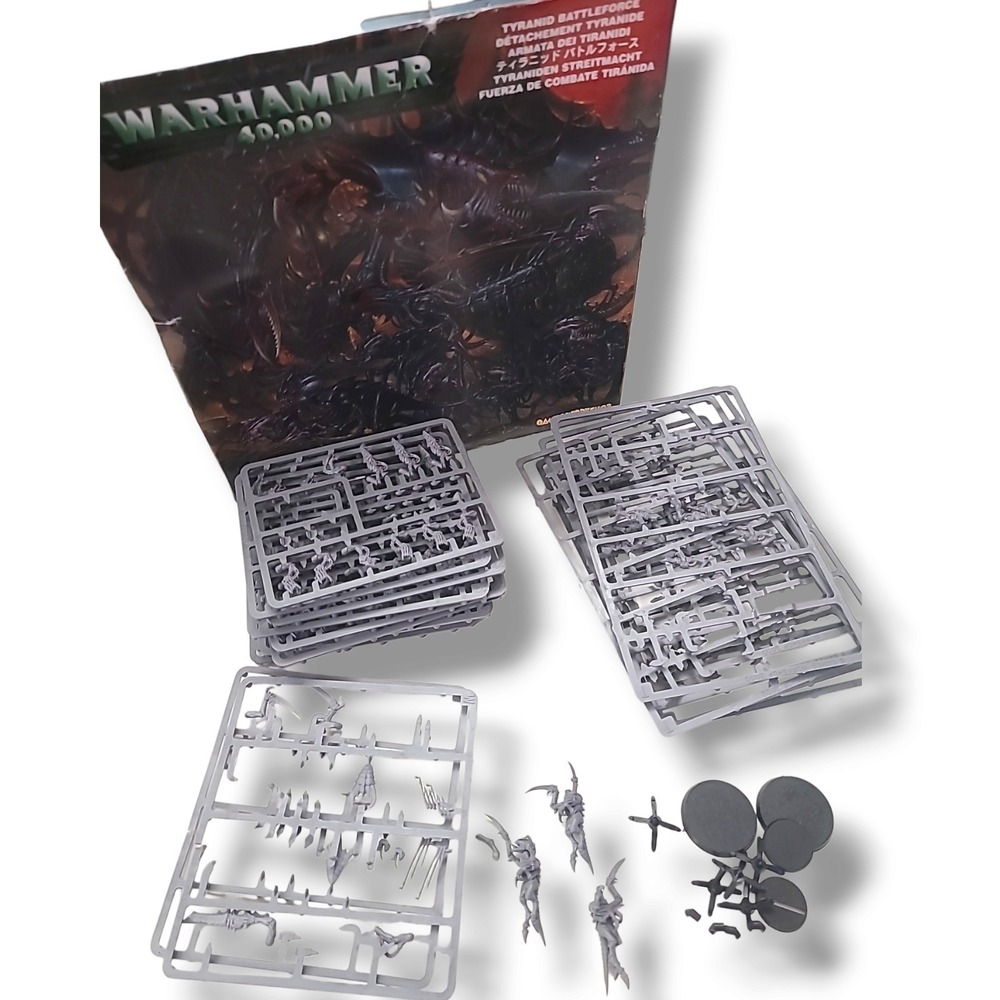 Warhammer 40K 2001 Tyranid Battleforce Incomplete Sprues Miniatures Parts Lot